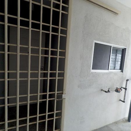 Inpenang Muslim Homestay Τζωρτζ Τάουν Εξωτερικό φωτογραφία